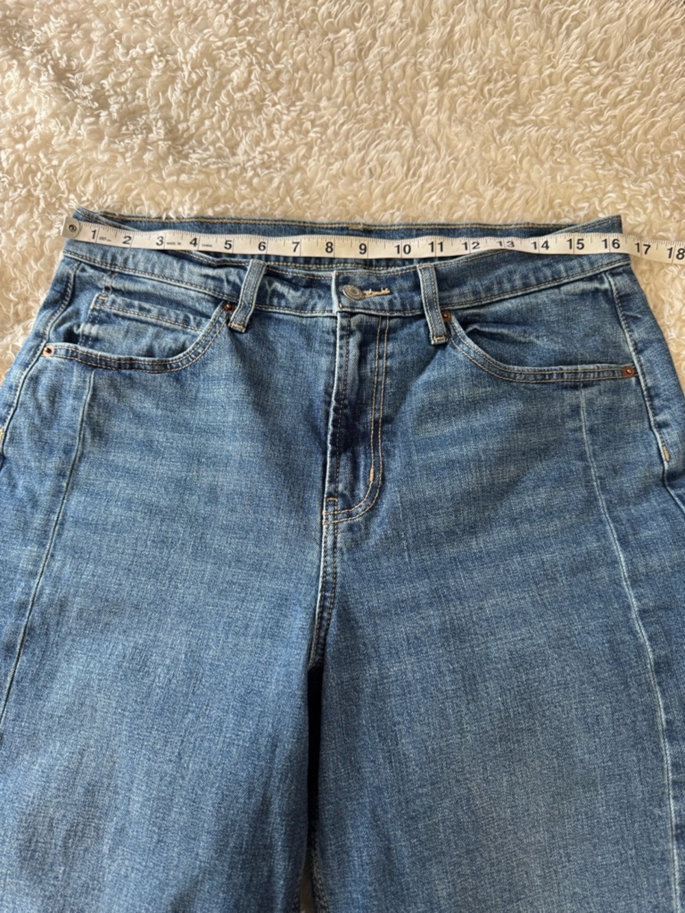 Old Navy High Rise Barrel Leg Jeans Womens Size 12 Med Wash Stretch - Picture 6 of 13